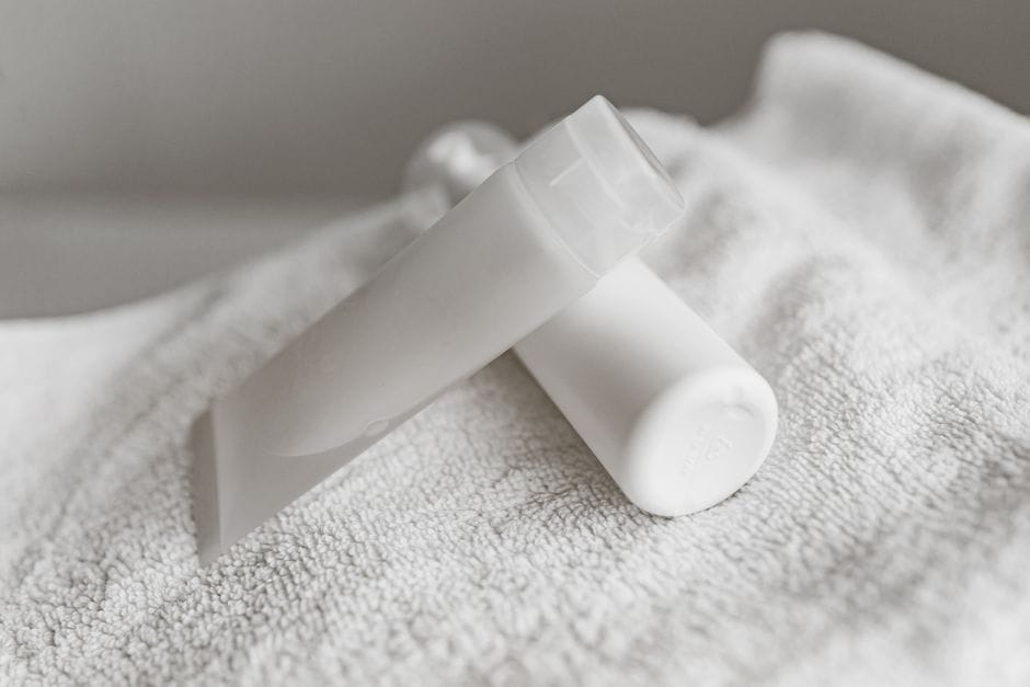 Deodorant nebo antiperspirant: jaký je rozdíl a co vybrat